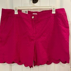 Crown & Ivy Shelby Shorts